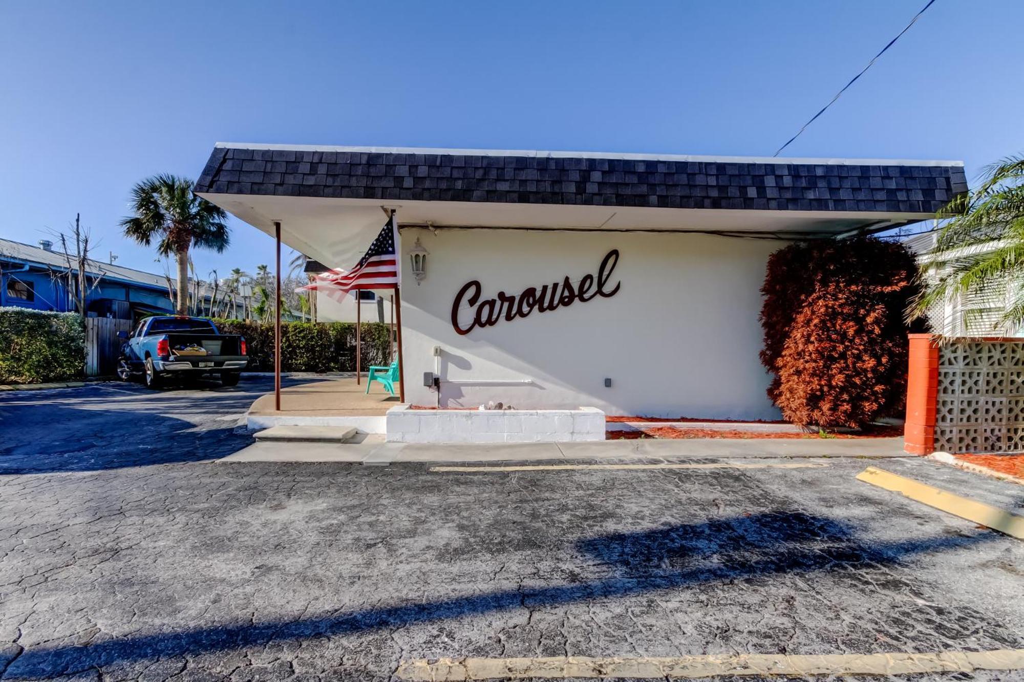 Carousel Suites -Redington Shores Exterior foto