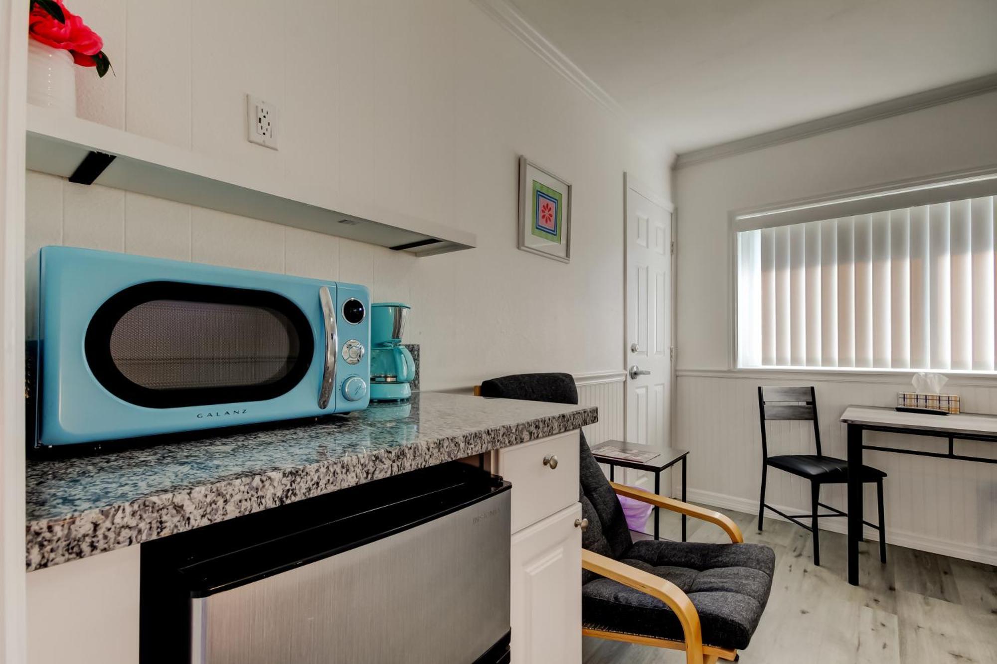Carousel Suites -Redington Shores Exterior foto